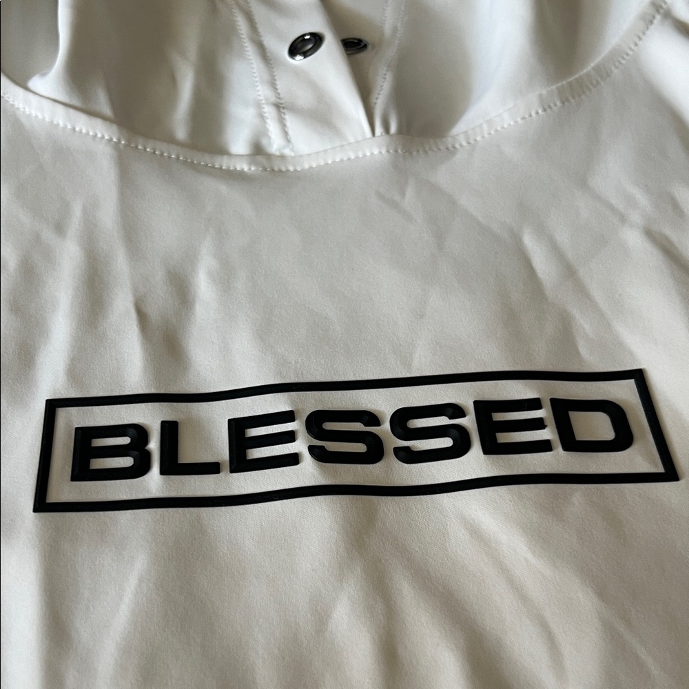 White Sleeveless Hoodie with Black Accents - Picture 4 of 8